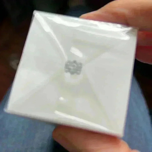 Vitalite Energizing Hydration Mist, 0.95 - Picture 3 of 3